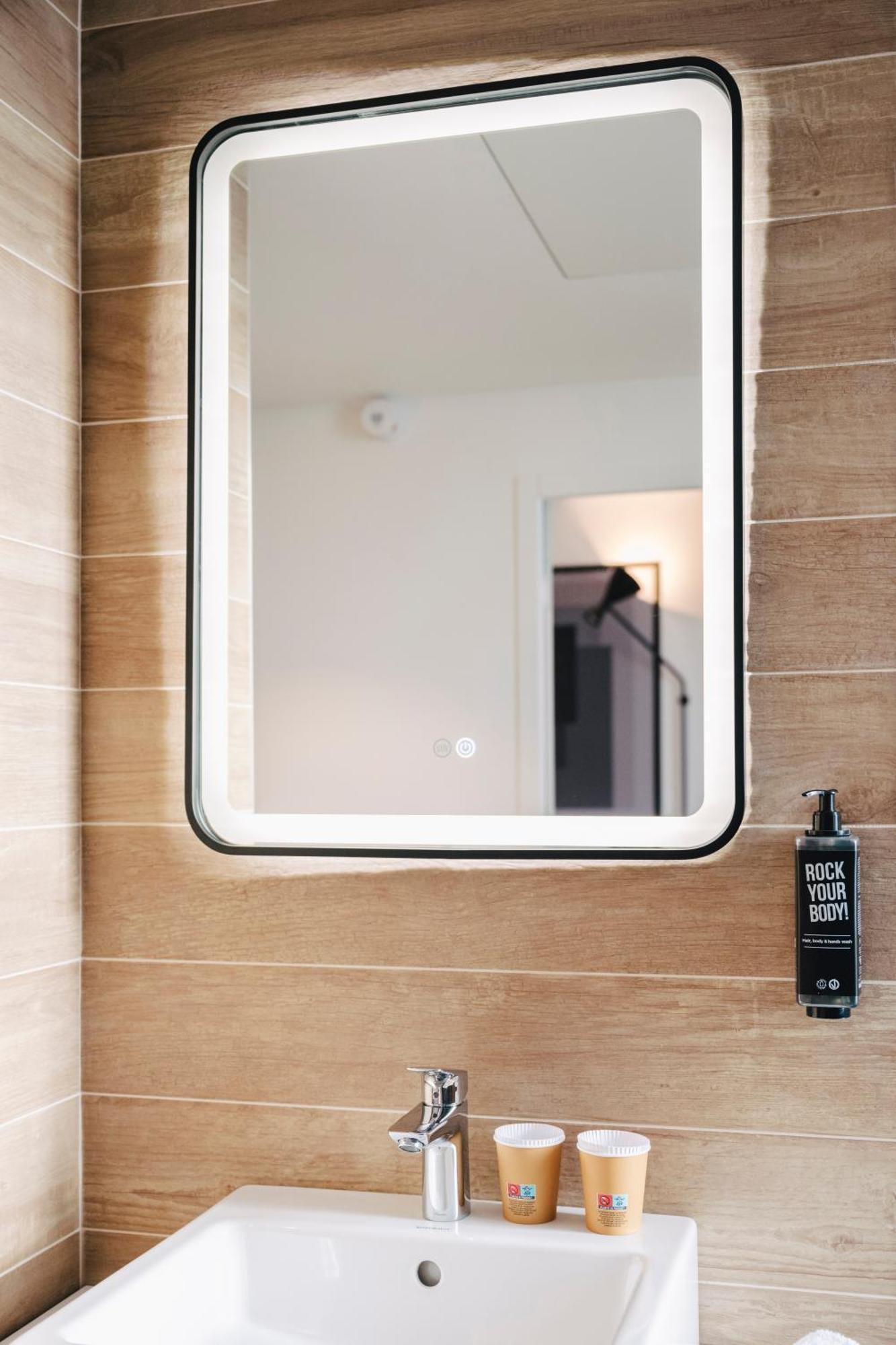 Hotel Ibis Rouen Centre Rive Droite Pasteur Zewnętrze zdjęcie