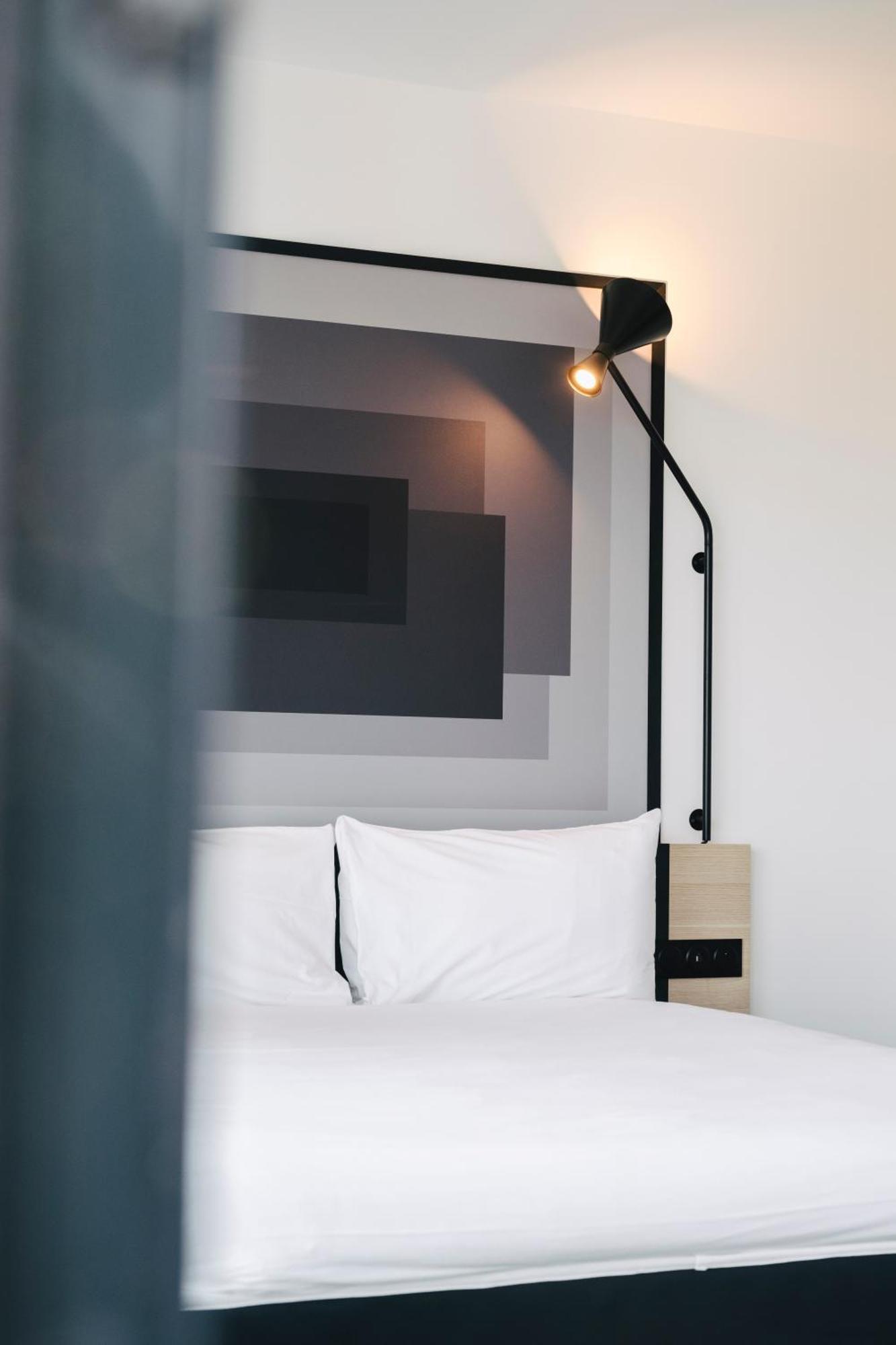 Hotel Ibis Rouen Centre Rive Droite Pasteur Zewnętrze zdjęcie
